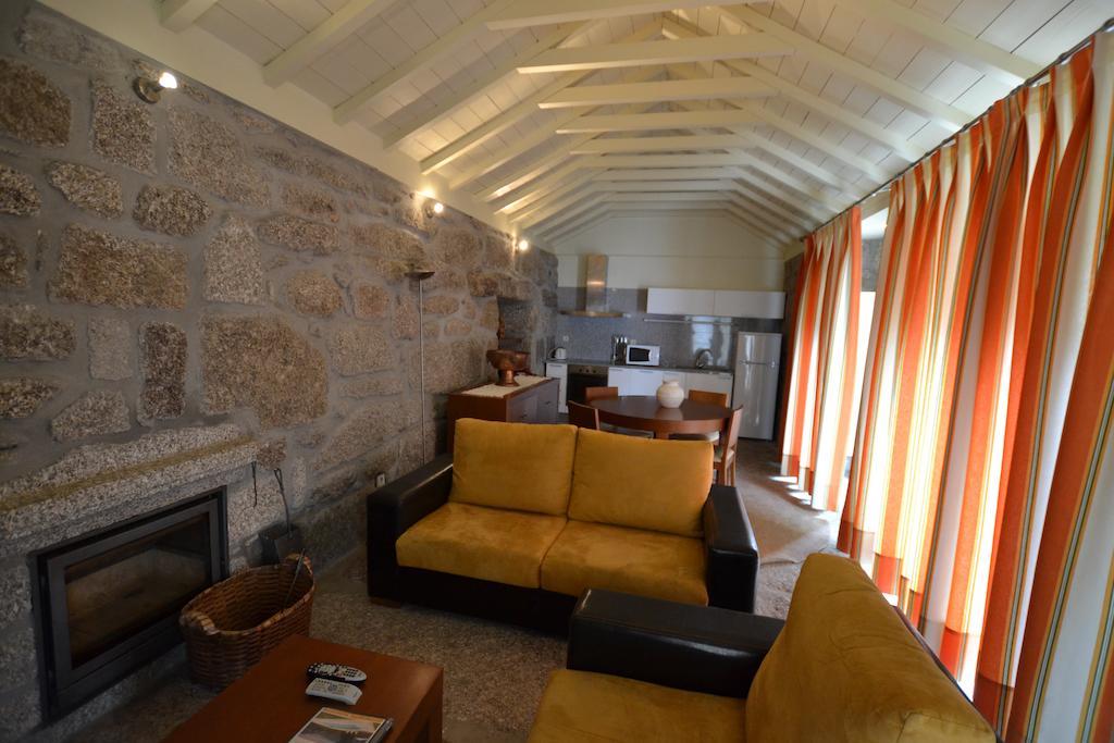 Hostal Aldeia Turistica De Louredo Vieira do Minho Habitación foto