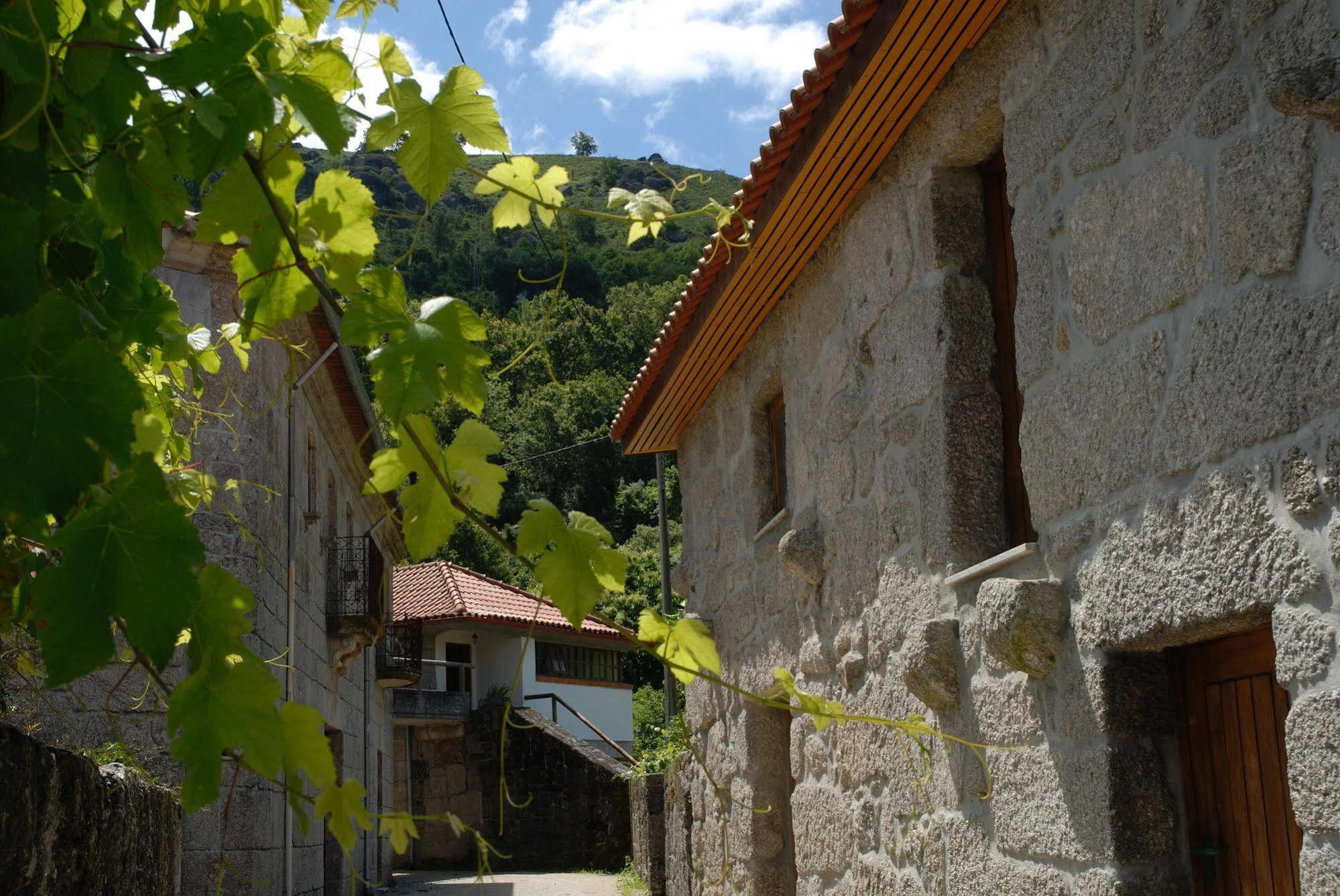 Hostal Aldeia Turistica De Louredo Vieira do Minho Exterior foto